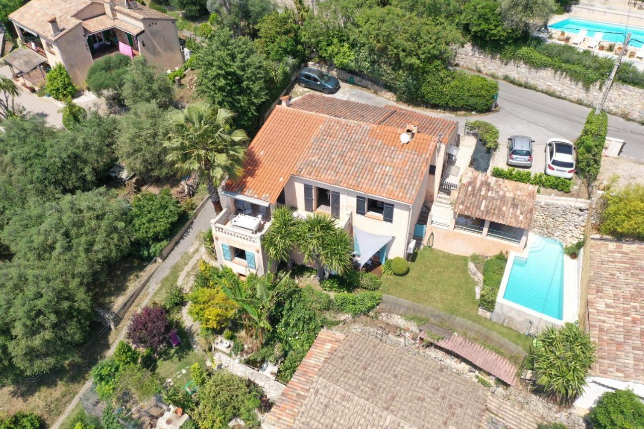 Charmant Rez De Villa En Provence Le Tignet Exterior foto