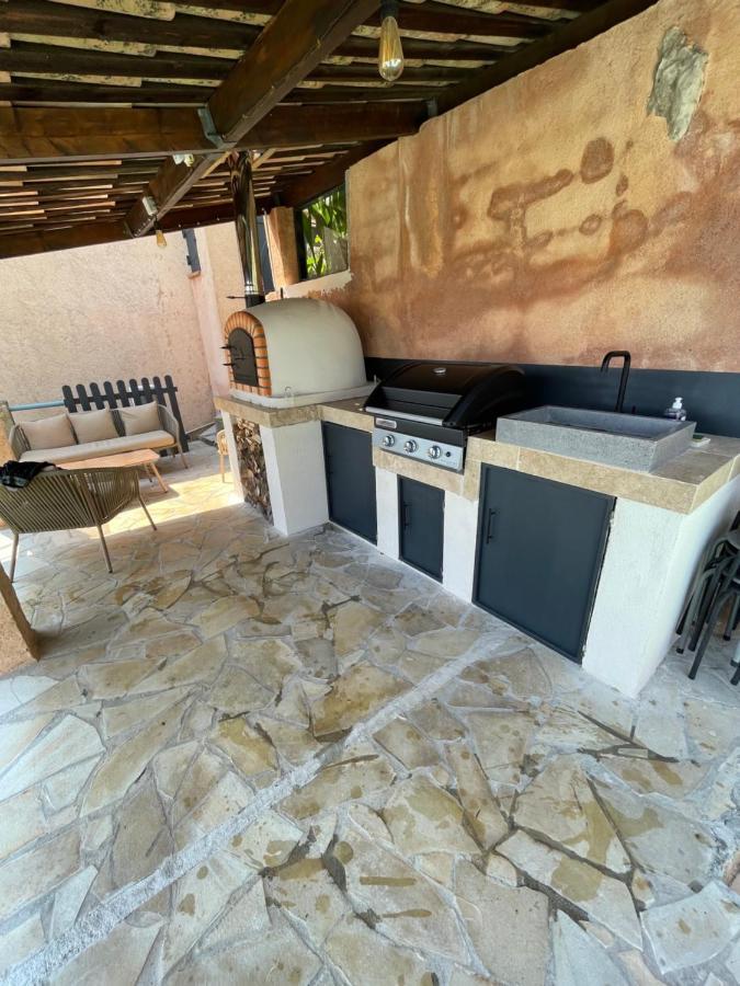 Charmant Rez De Villa En Provence Le Tignet Exterior foto